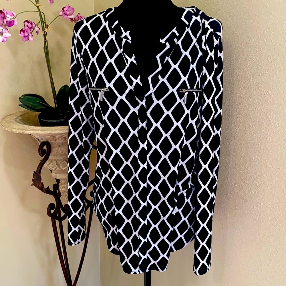 Women’s top size large